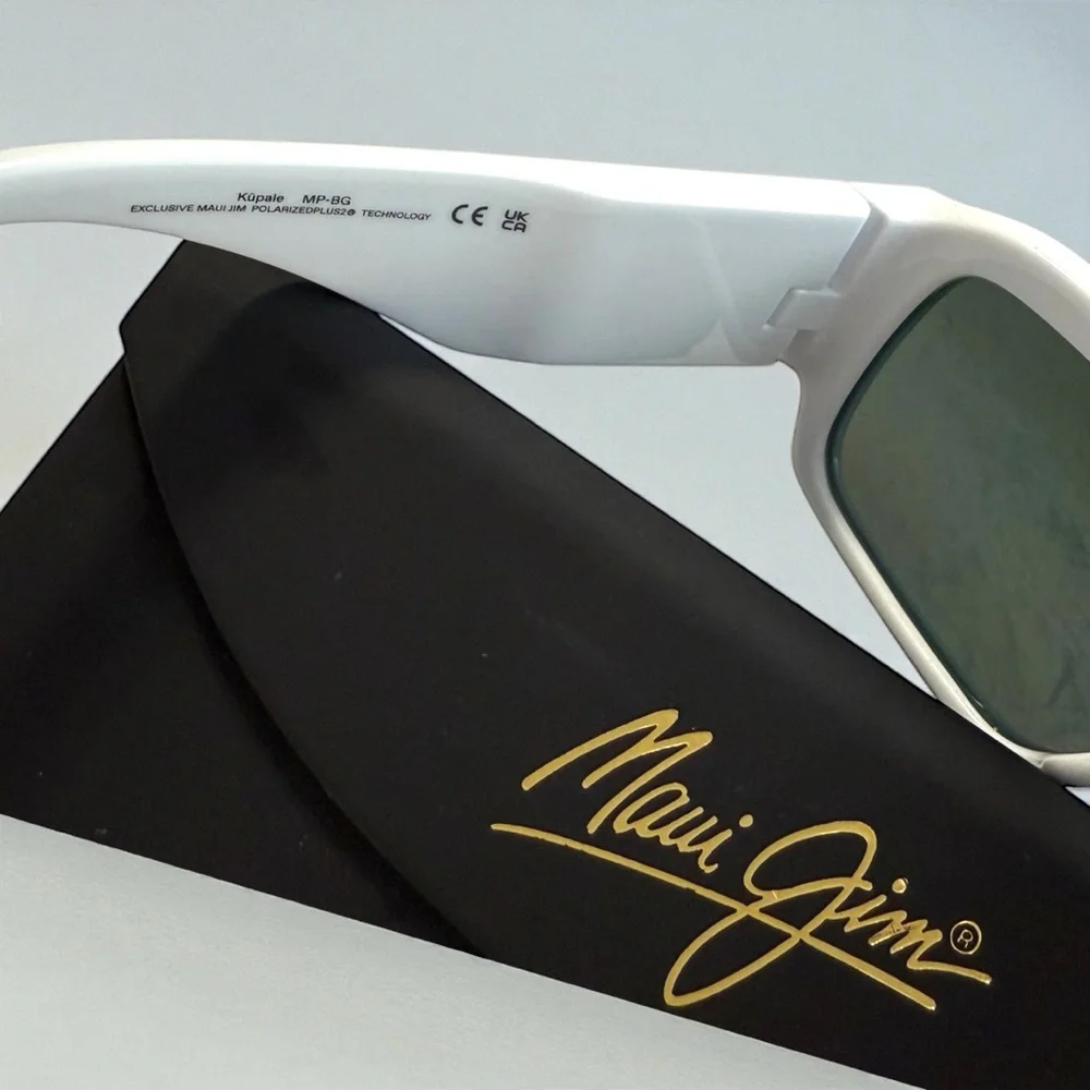 Maui Jim Kūpale Polarized Fashion White and Black Sunglasses Neutral Grey Lenses